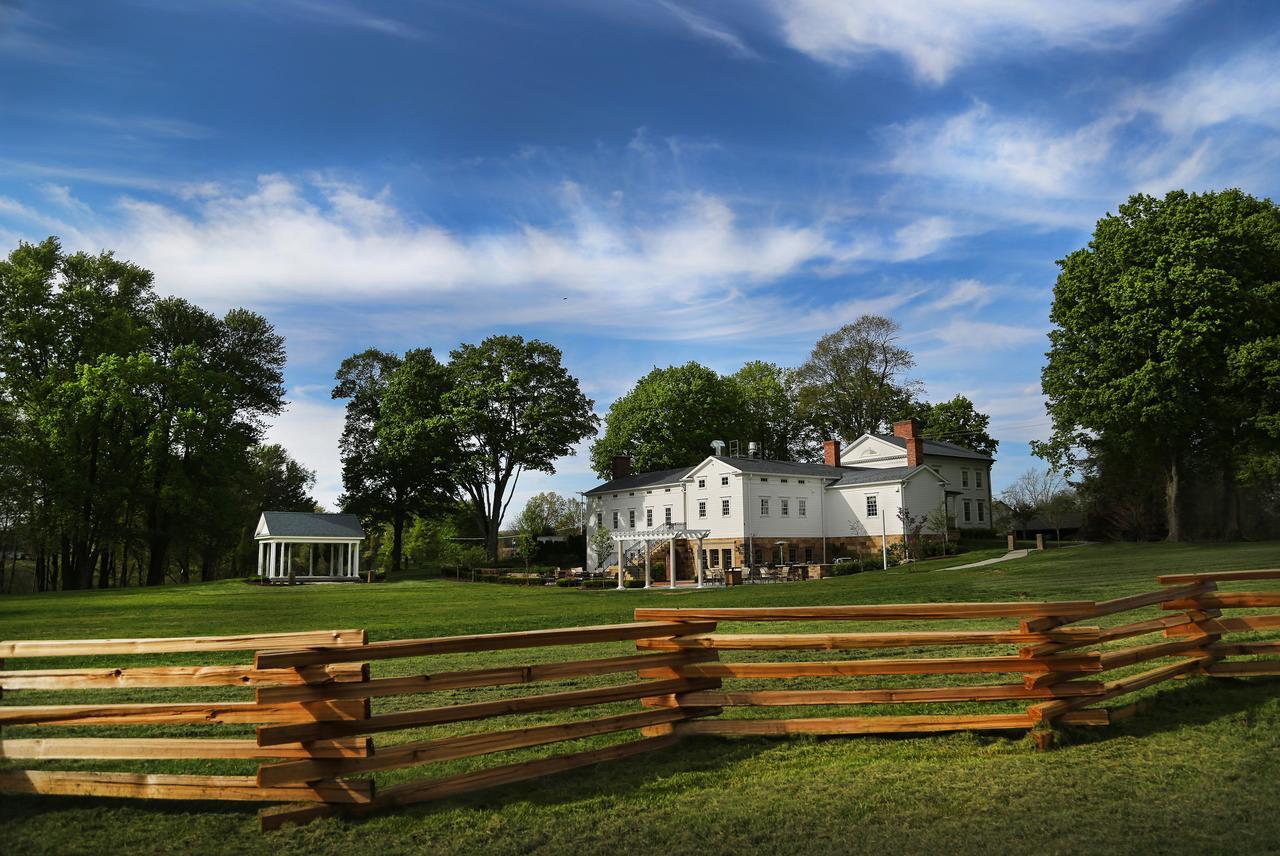 Peter Allen Inn & Event Center Kinsman Exterior photo